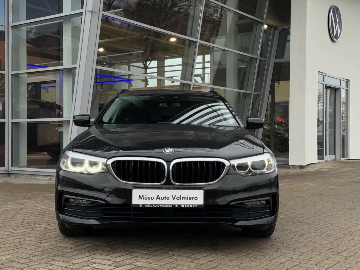 BMW 5 SERIES