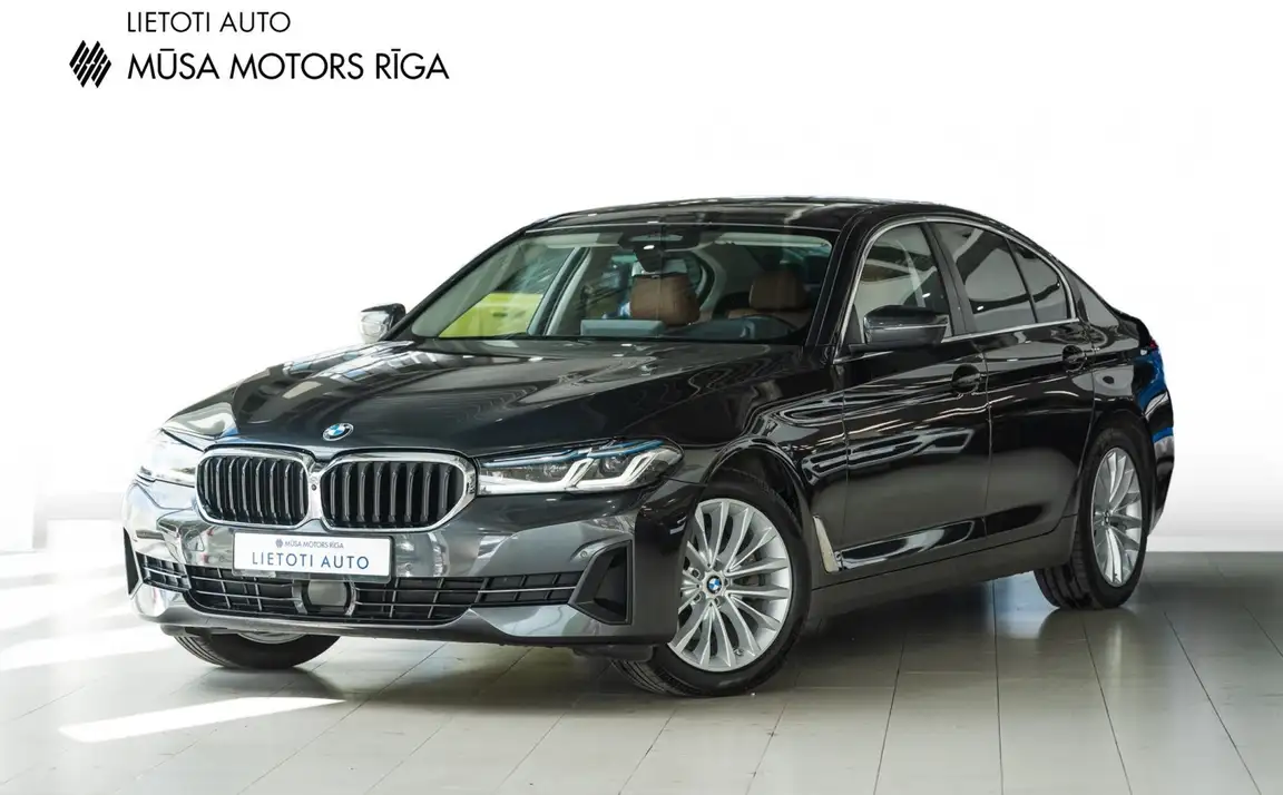 BMW 5 SERIES