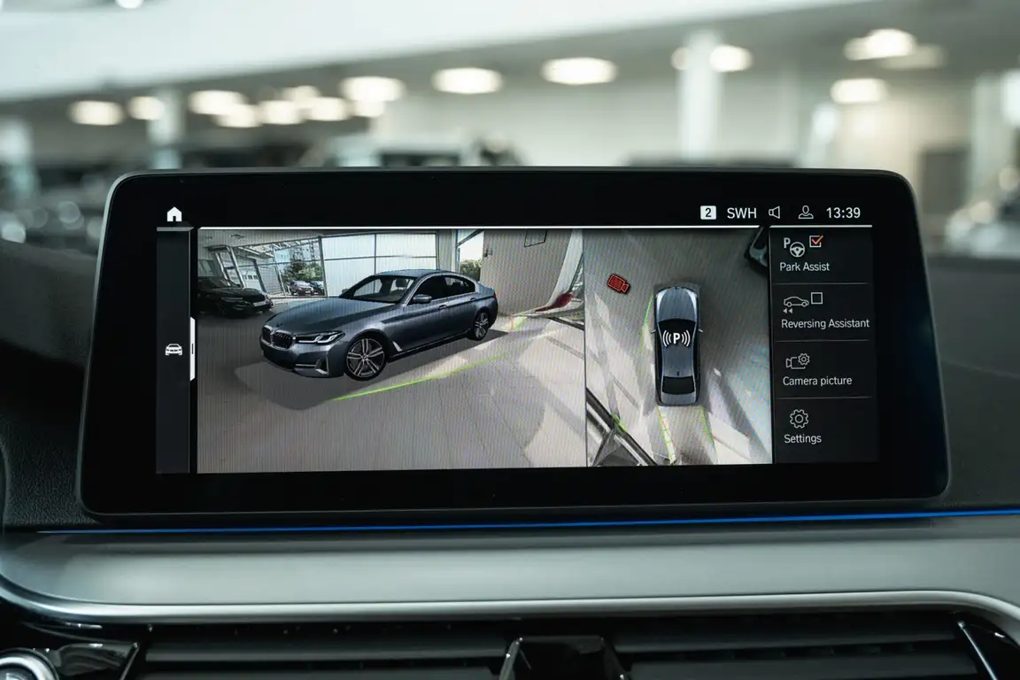 BMW 5 SERIES