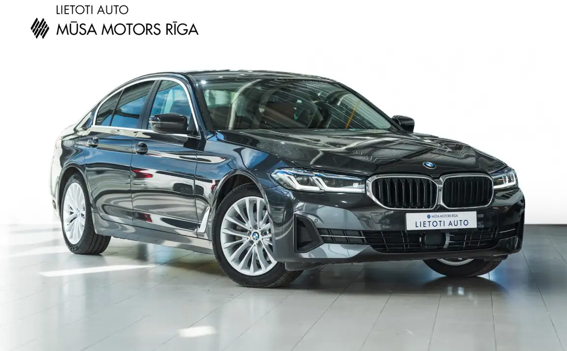 BMW 5 SERIES