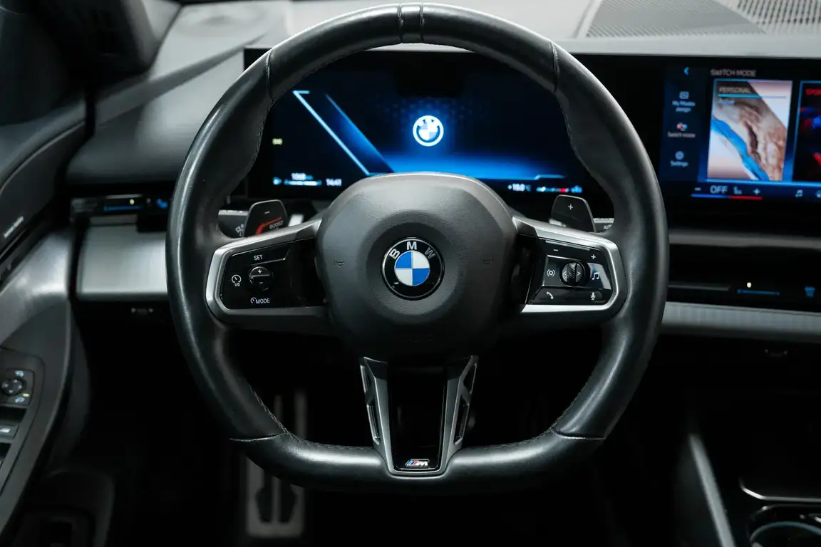 BMW 5 SERIES
