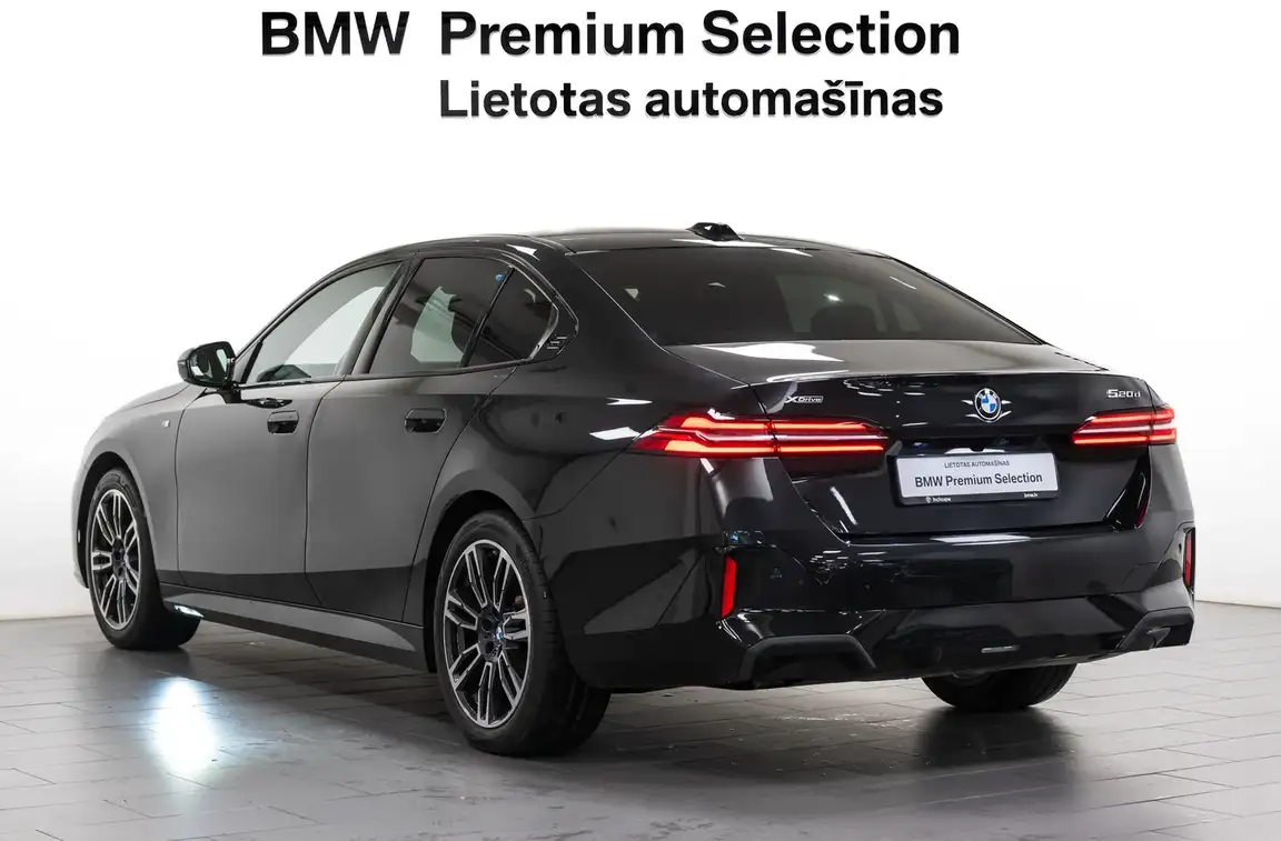 BMW 5 SERIES