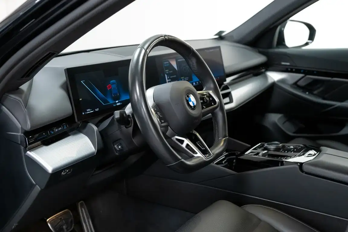 BMW 5 SERIES