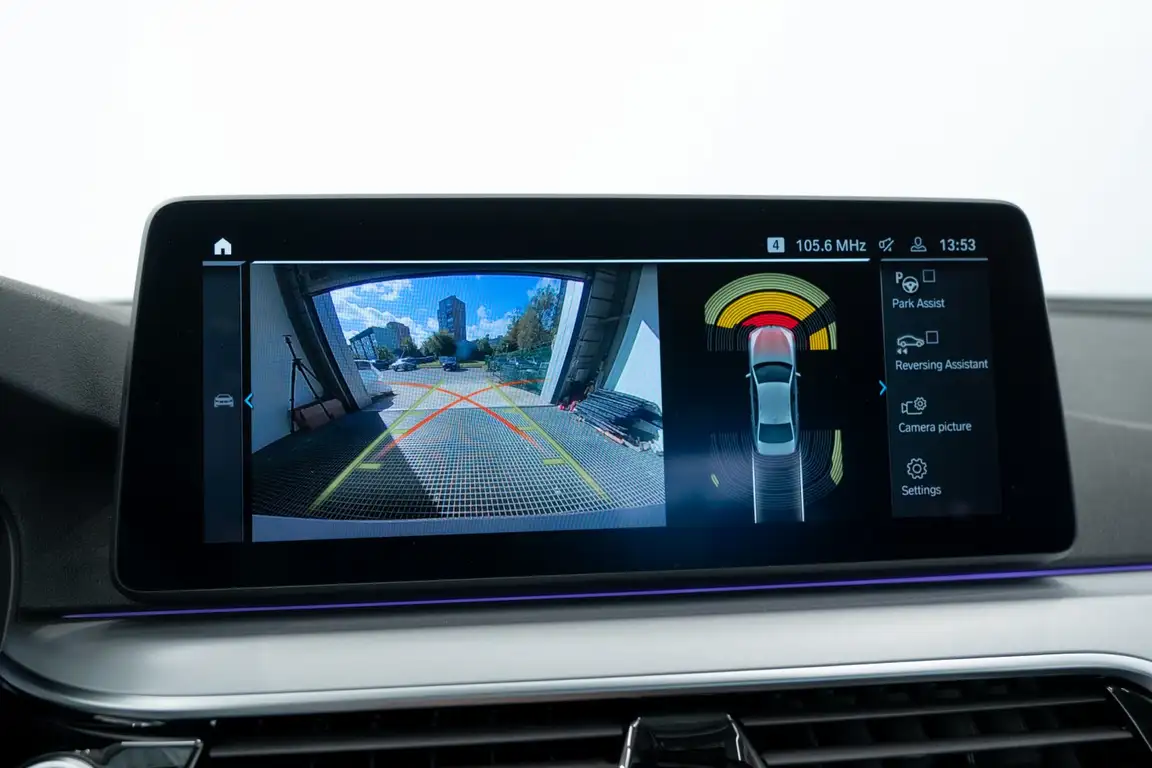 BMW 5 SERIES