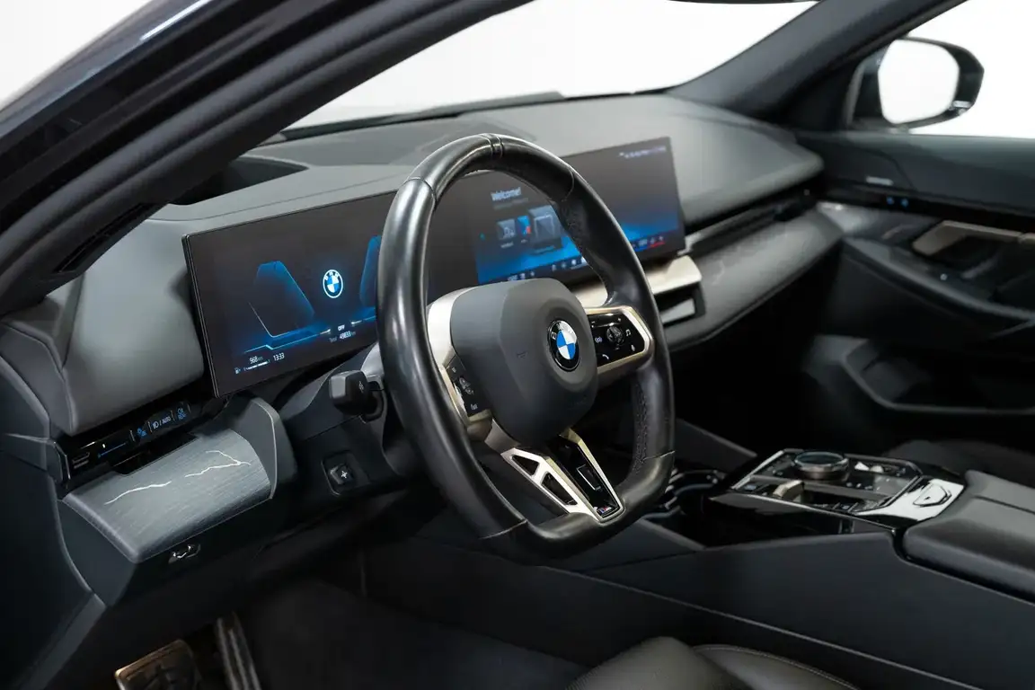 BMW 5 SERIES