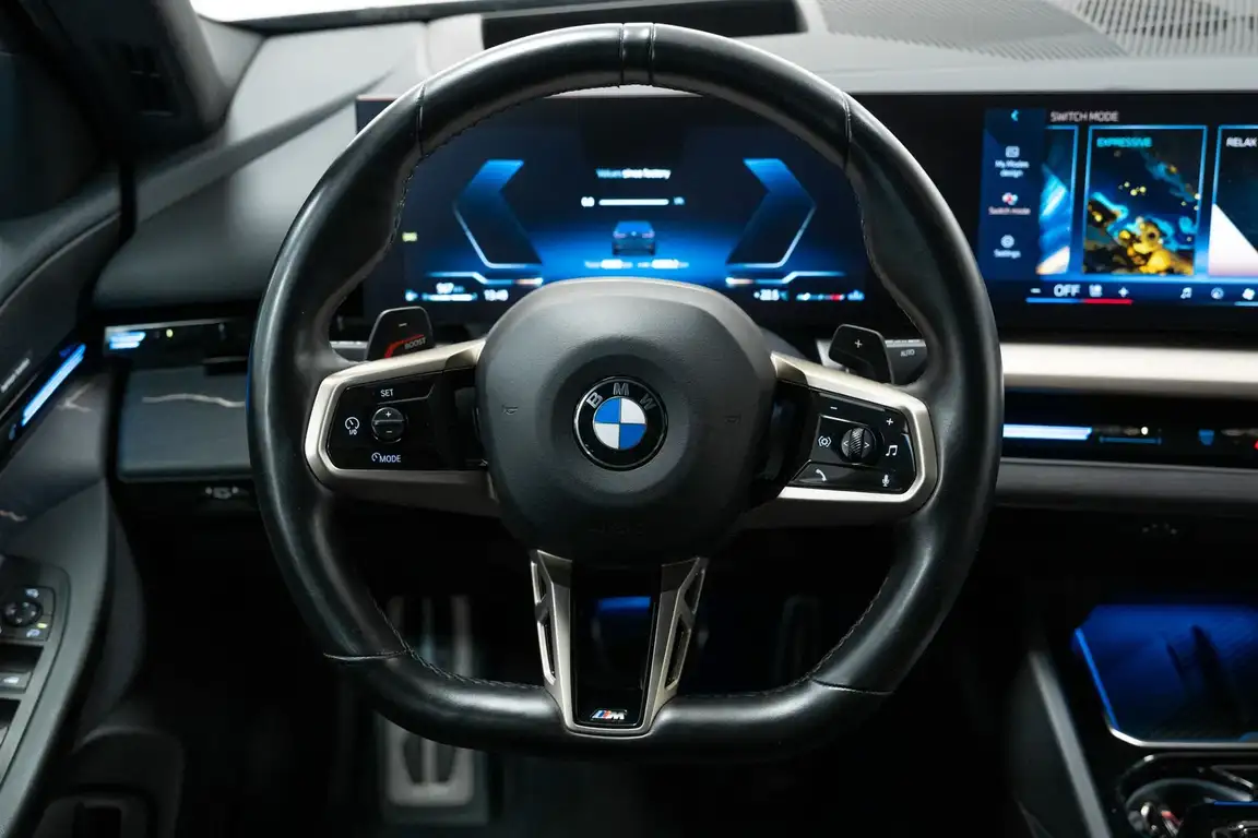 BMW 5 SERIES