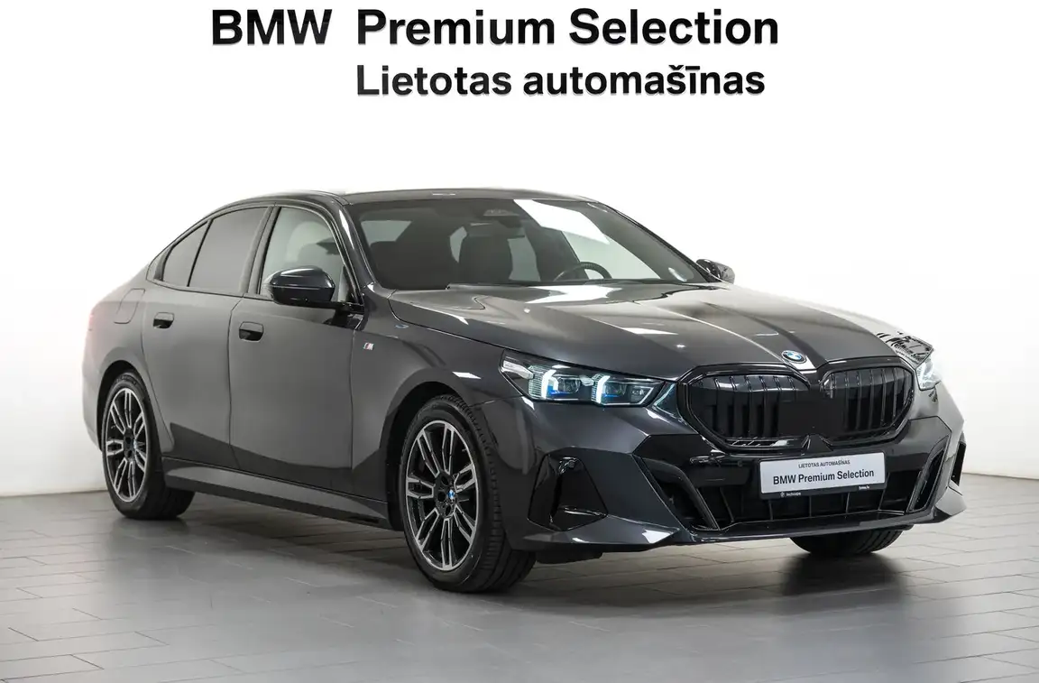 BMW 5 SERIES