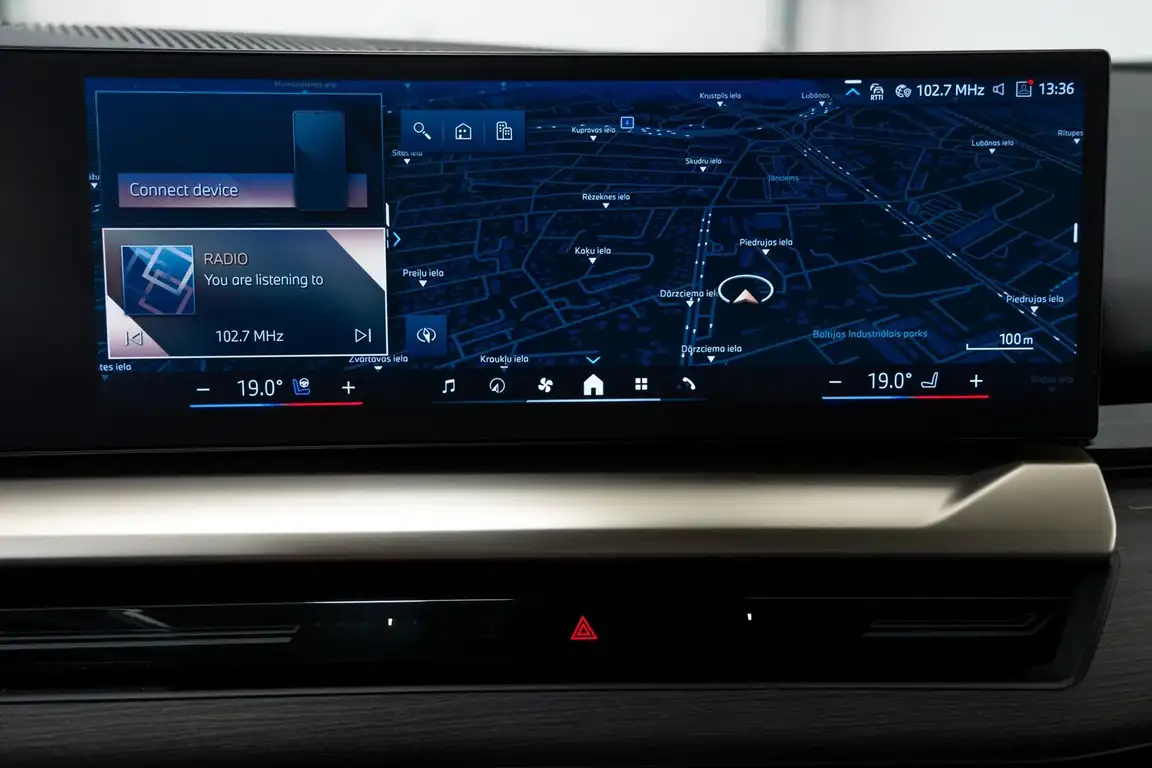BMW 5 SERIES