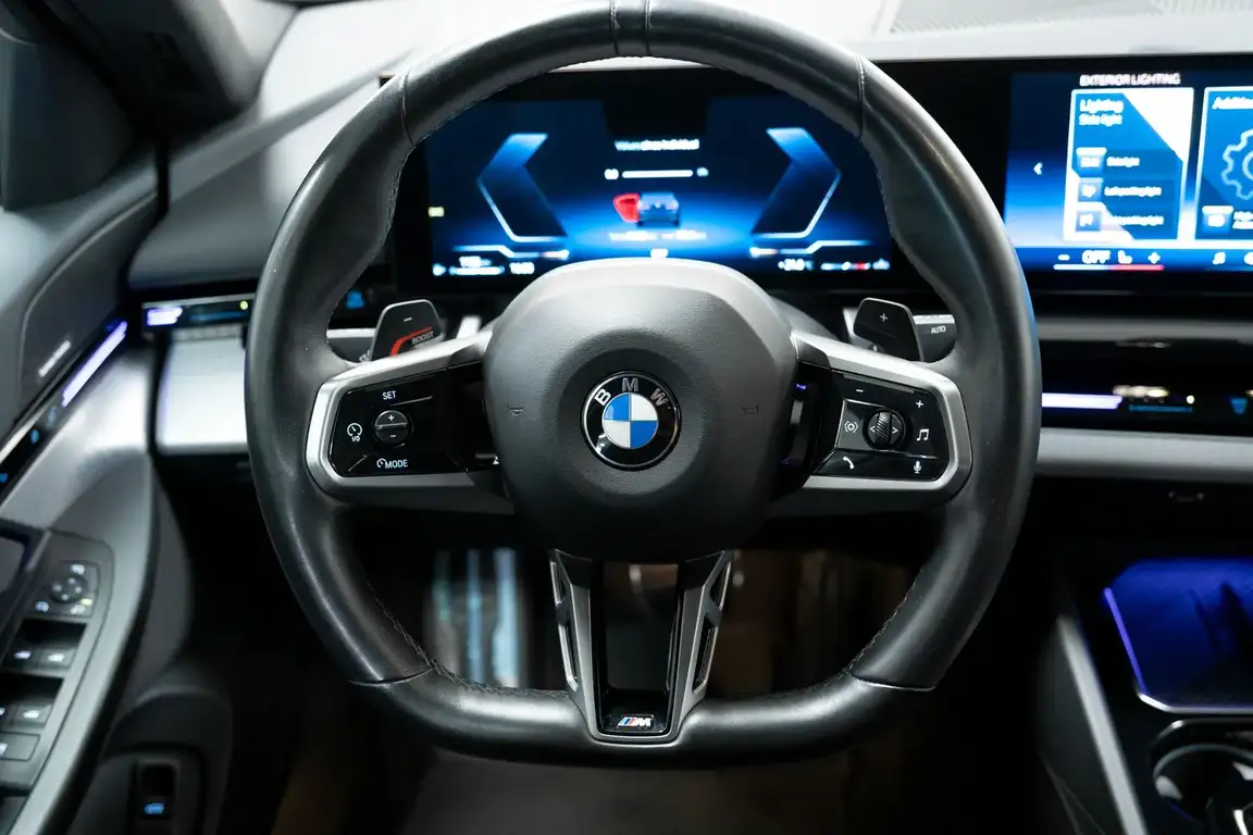 BMW 5 SERIES
