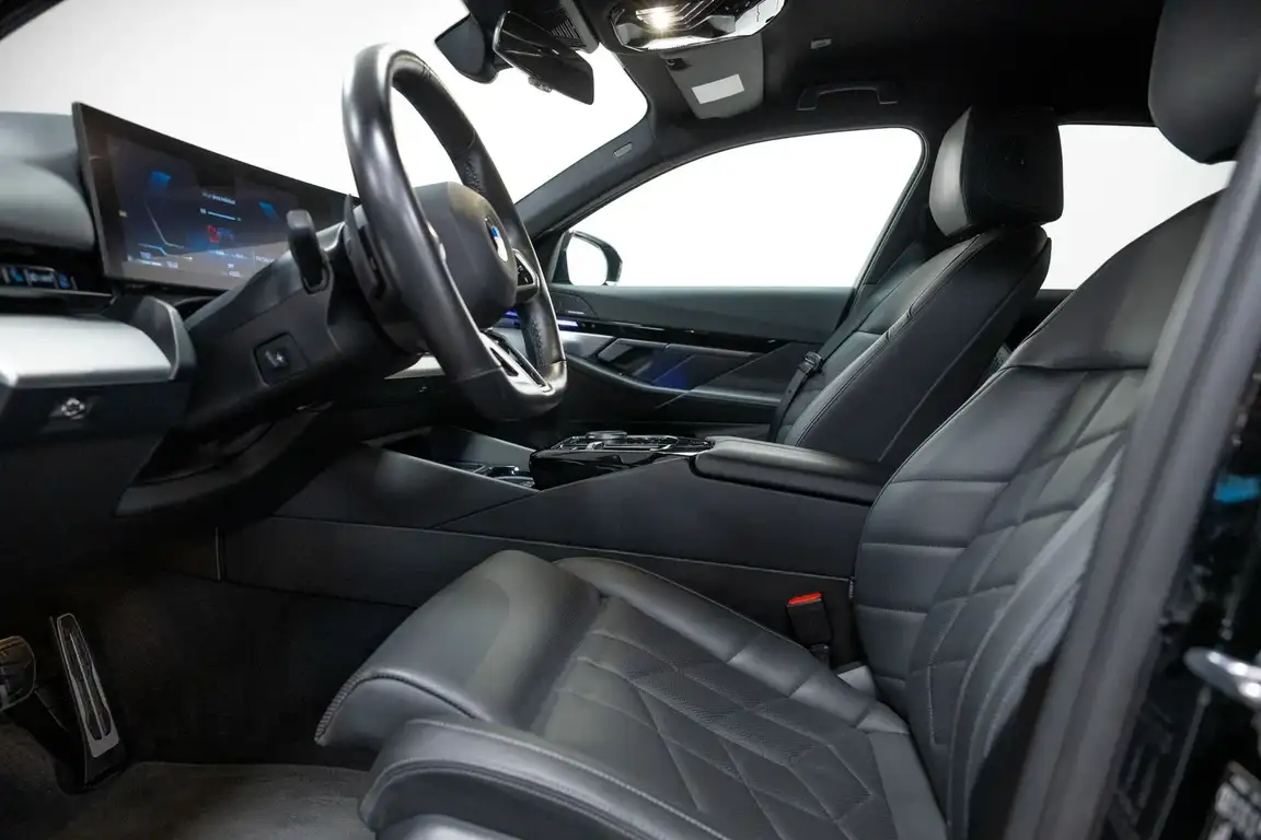 BMW 5 SERIES