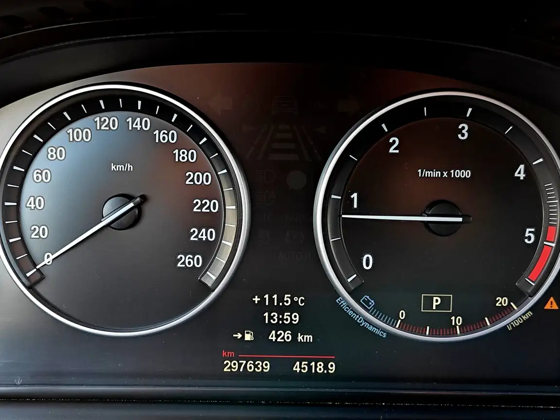 BMW 5 SERIES