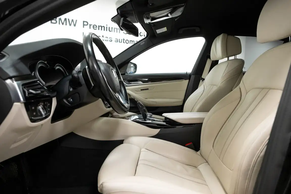 BMW 5 SERIES