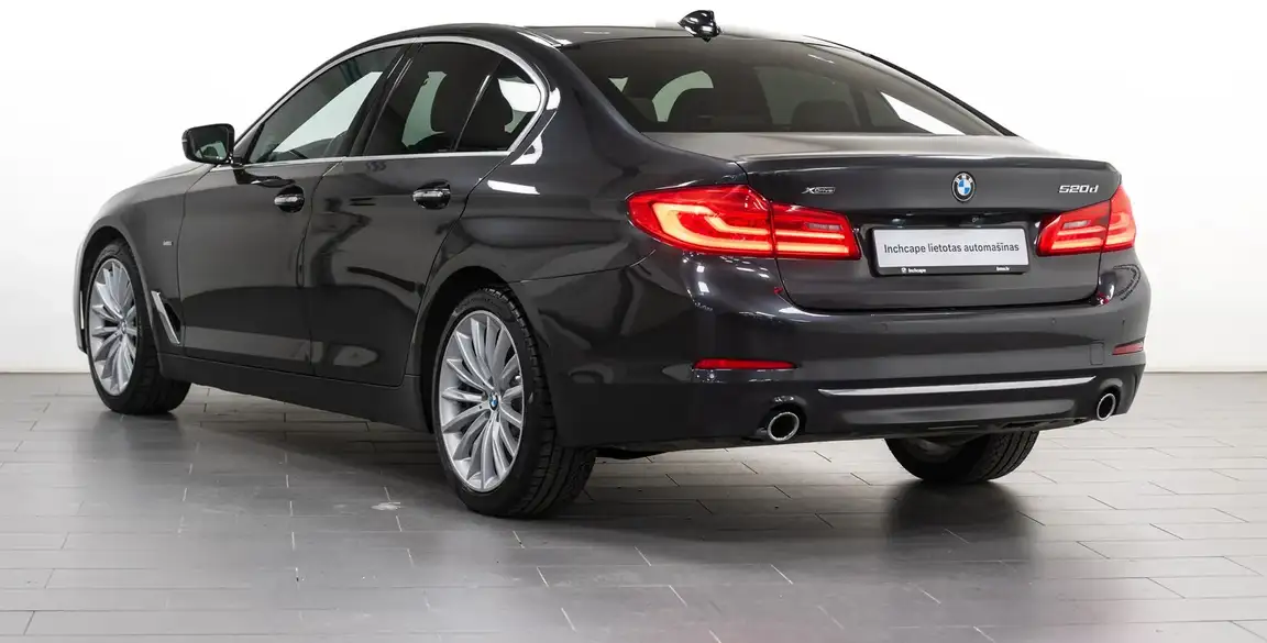BMW 5 SERIES