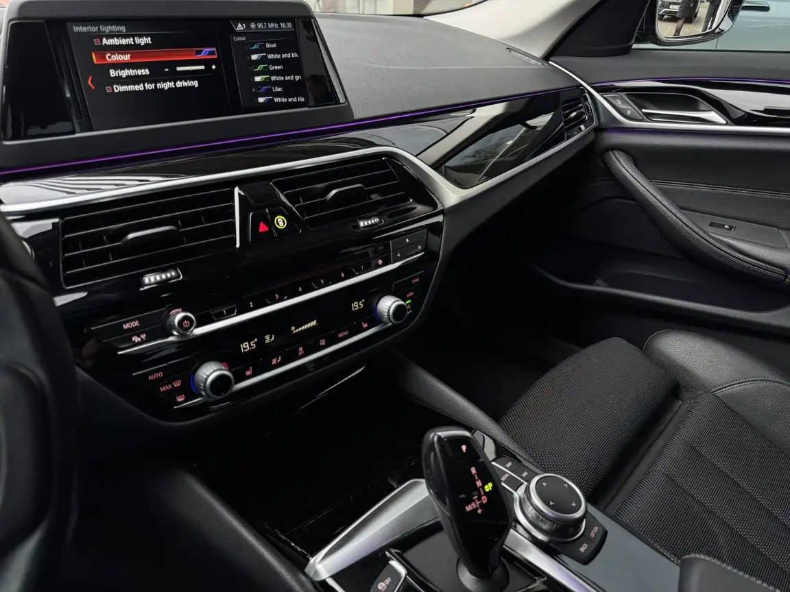 BMW 5 SERIES