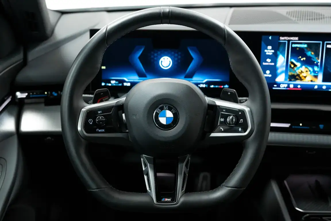 BMW 5 SERIES