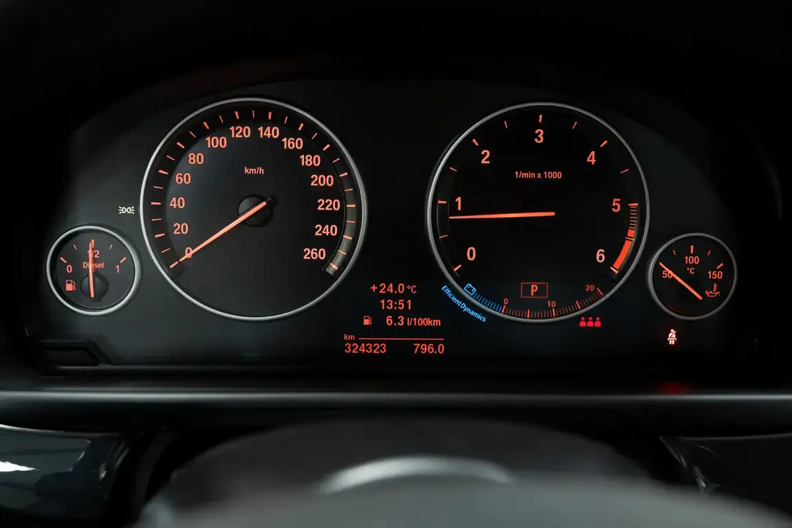 BMW 5 SERIES