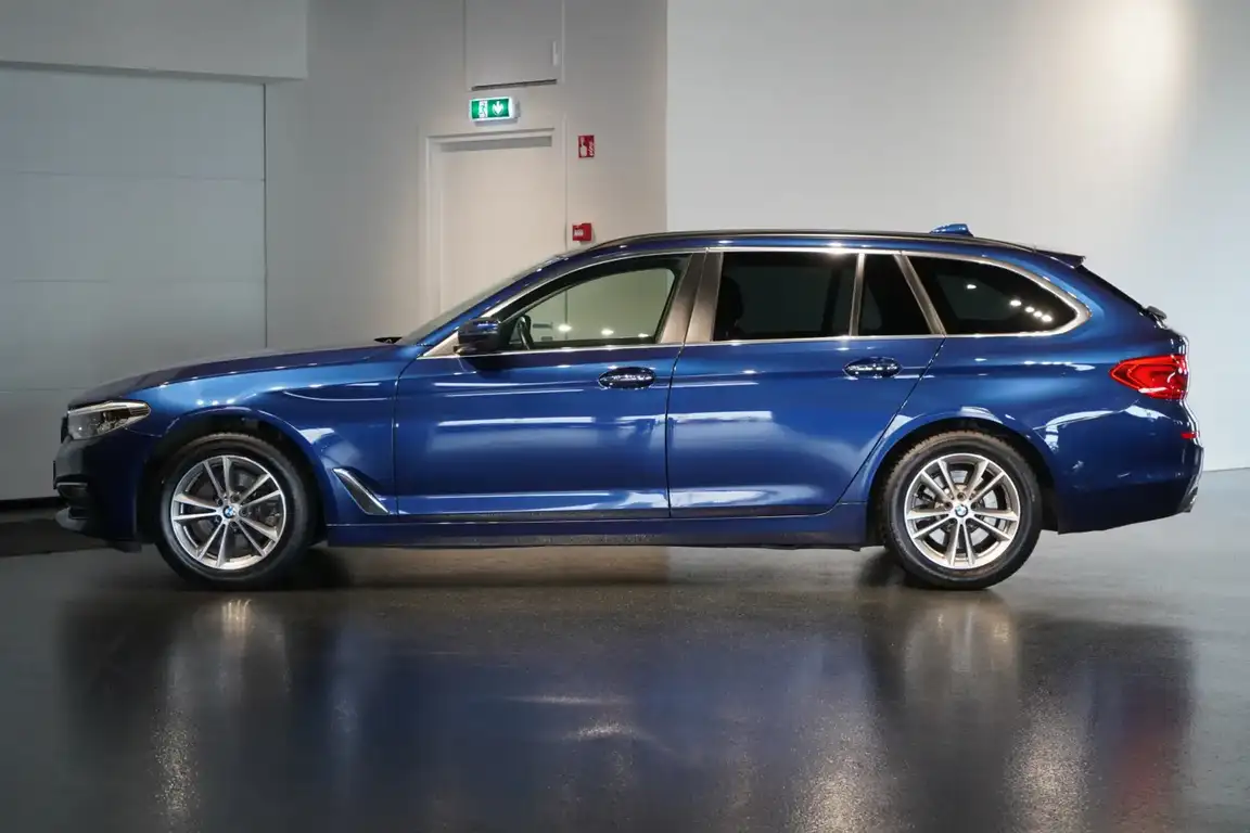 BMW 5 SERIES