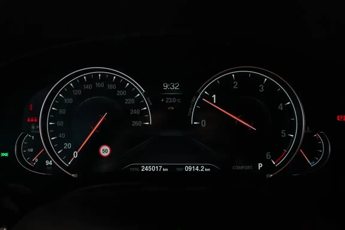 BMW 5 SERIES