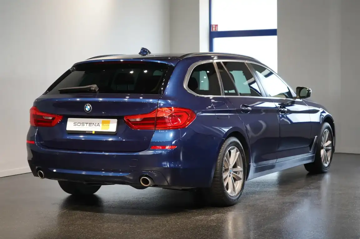 BMW 5 SERIES