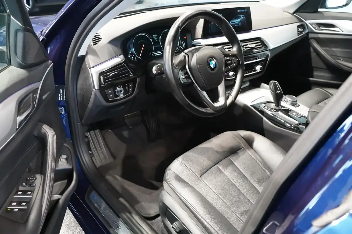 BMW 5 SERIES