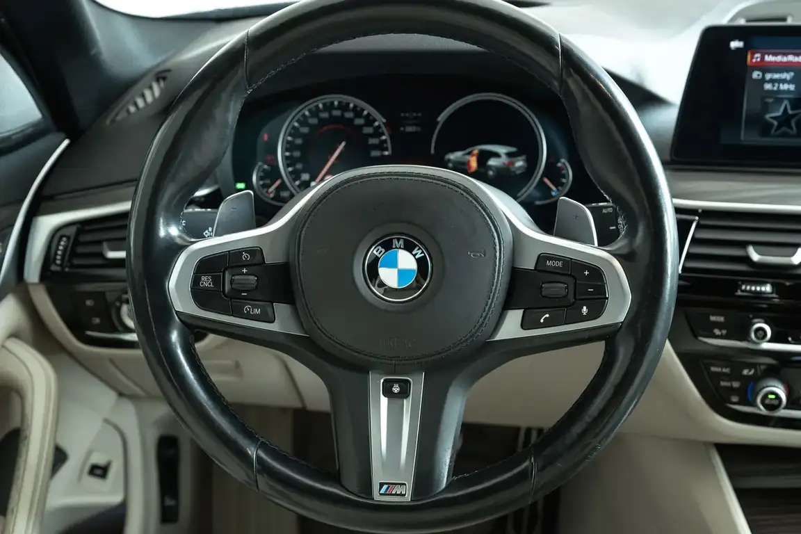 BMW 5 SERIES