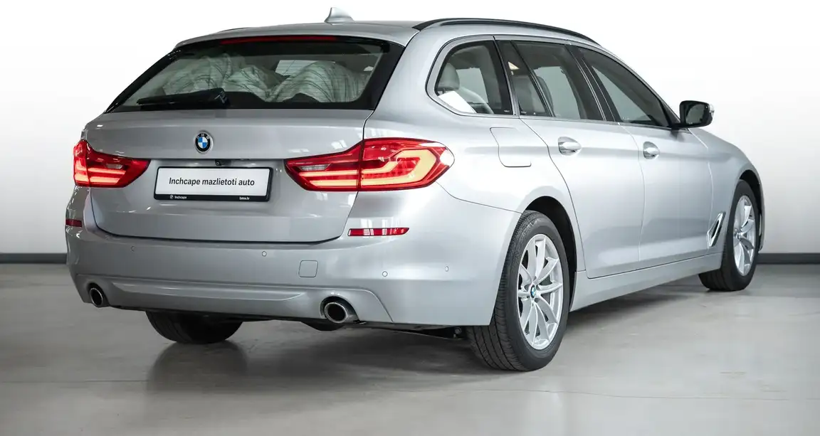 BMW 5 SERIES