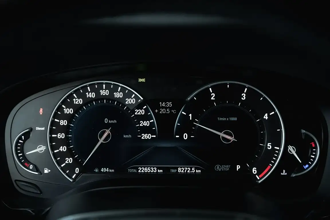 BMW 5 SERIES