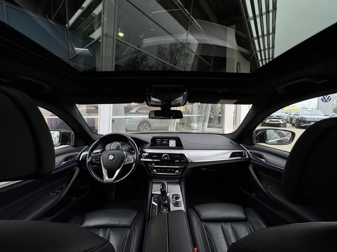 BMW 5 SERIES