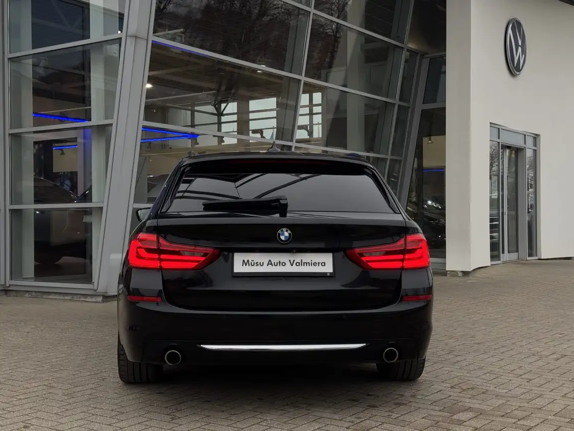 BMW 5 SERIES