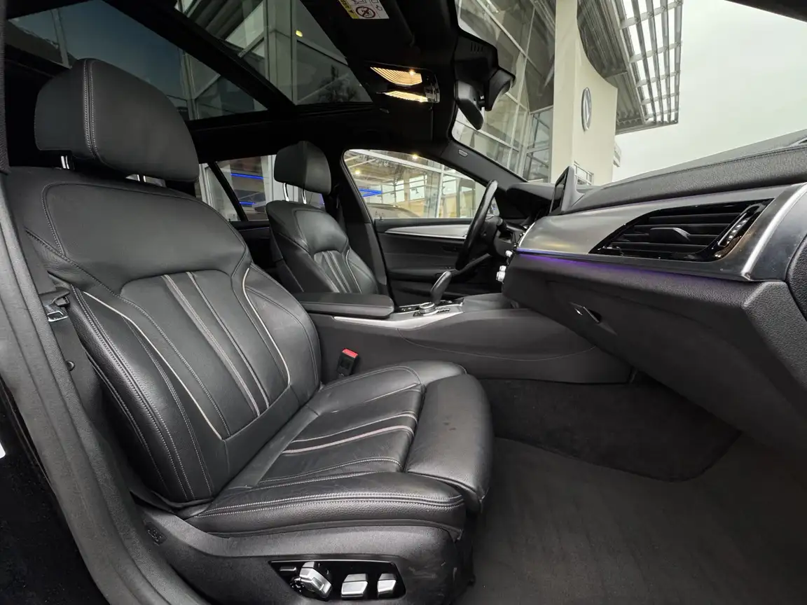 BMW 5 SERIES