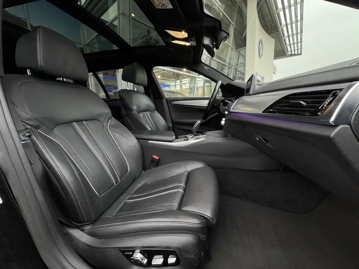BMW 5 SERIES