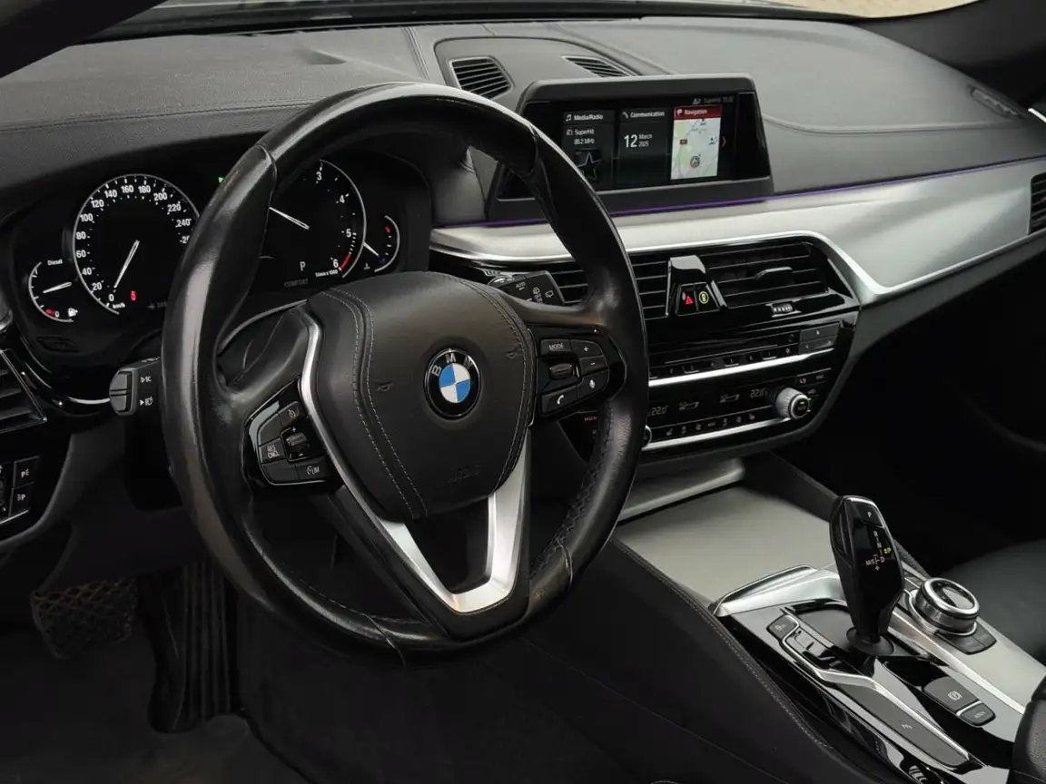 BMW 5 SERIES