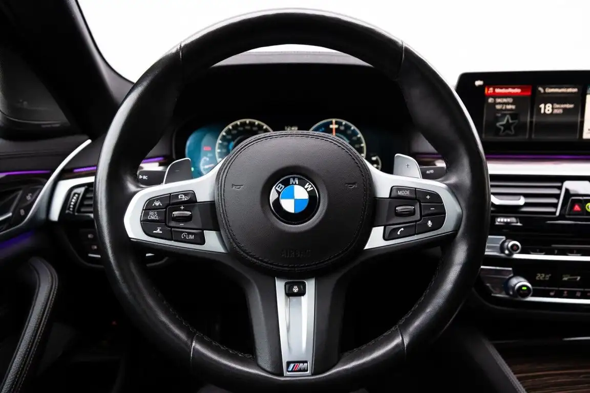 BMW 5 SERIES