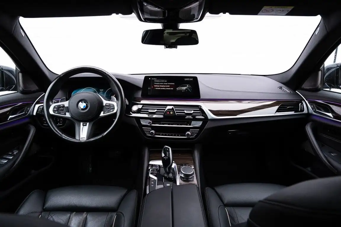 BMW 5 SERIES