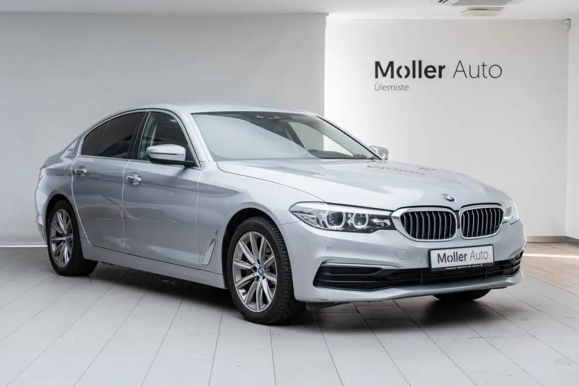 BMW 5 SERIES
