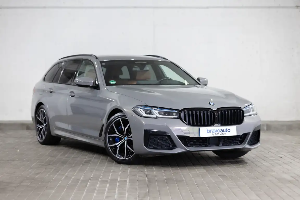 BMW 5 SERIES