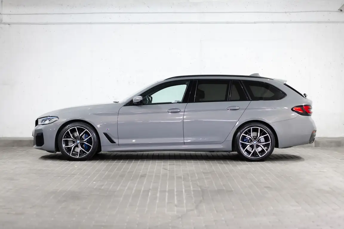 BMW 5 SERIES