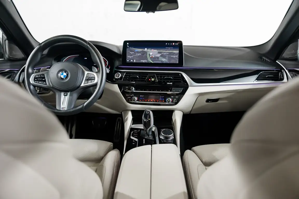 BMW 5 SERIES