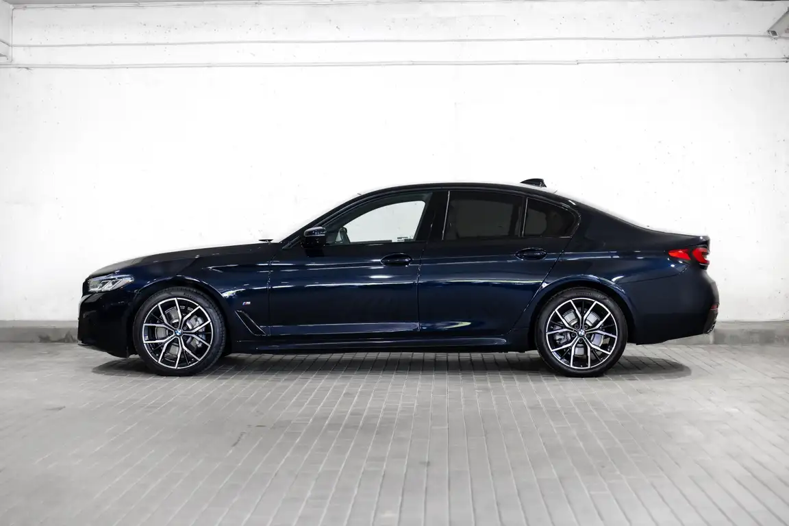 BMW 5 SERIES