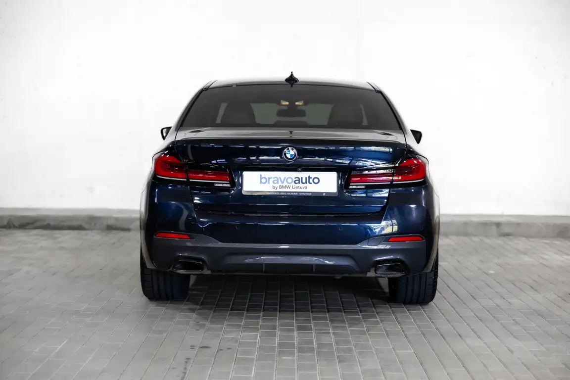 BMW 5 SERIES
