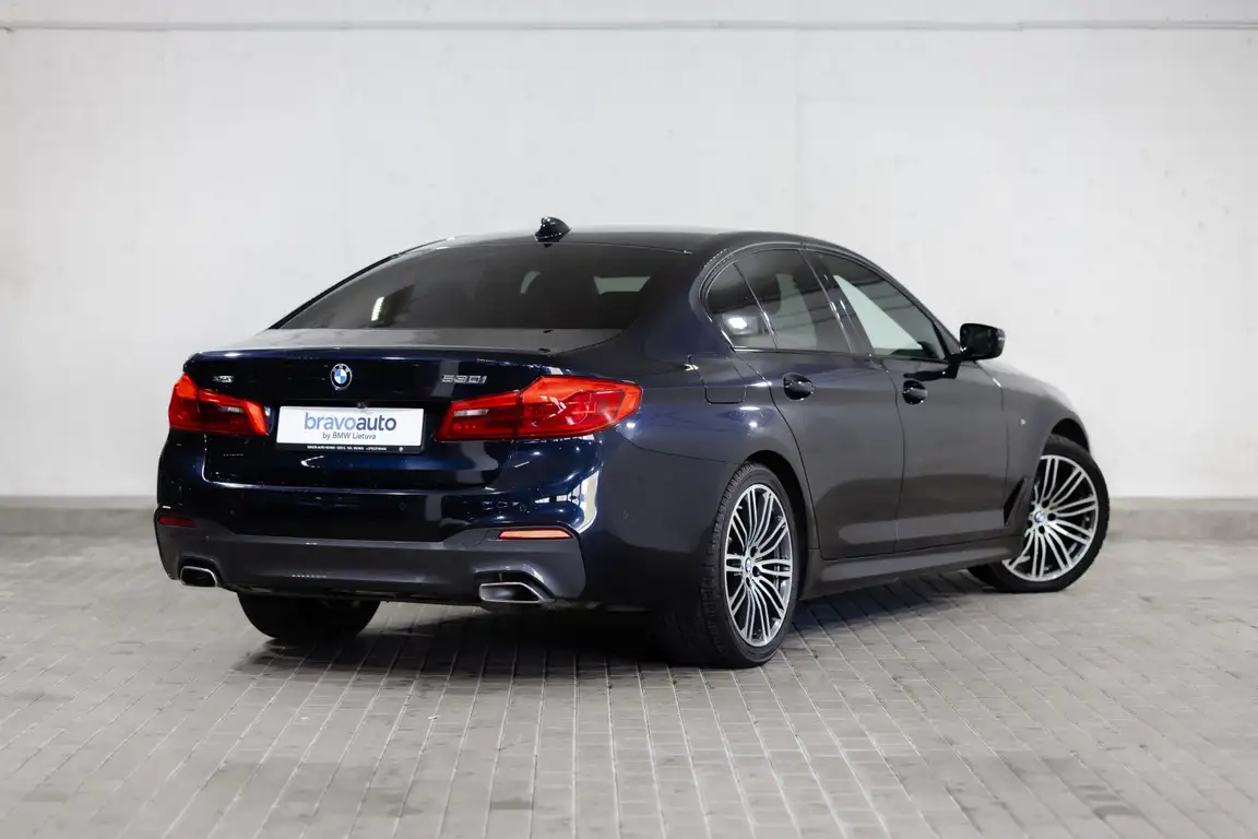 BMW 5 SERIES