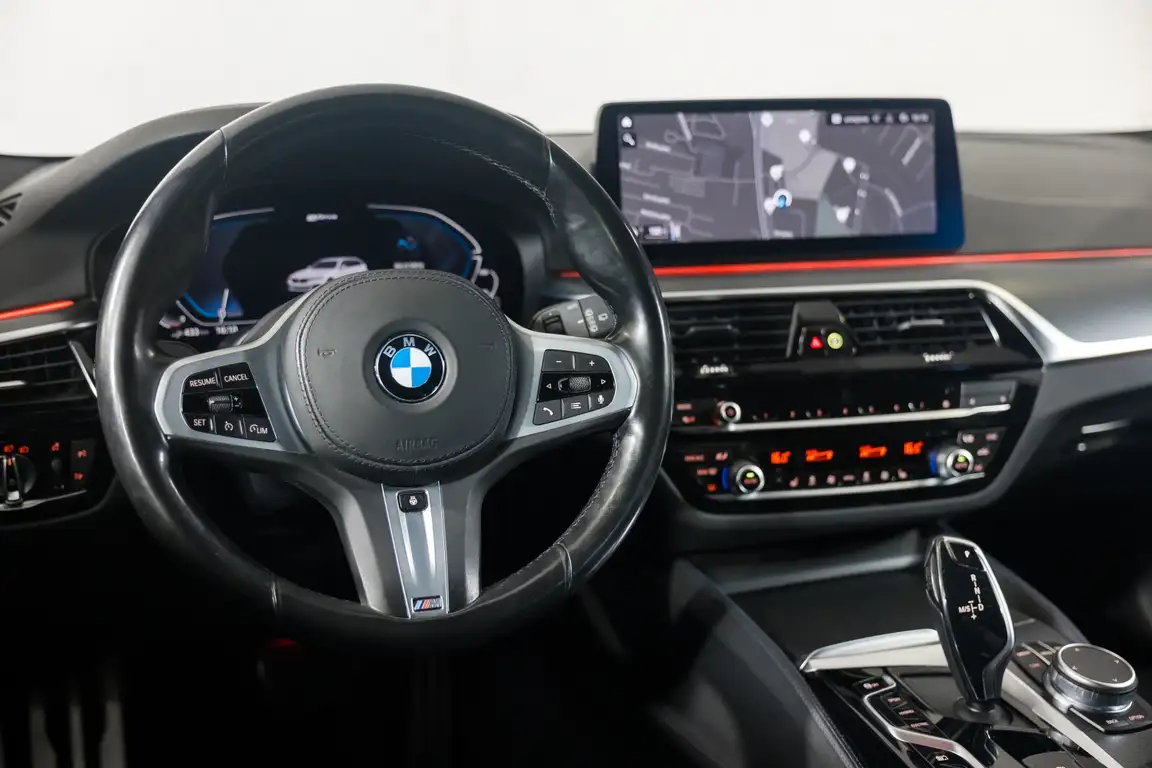 BMW 5 SERIES