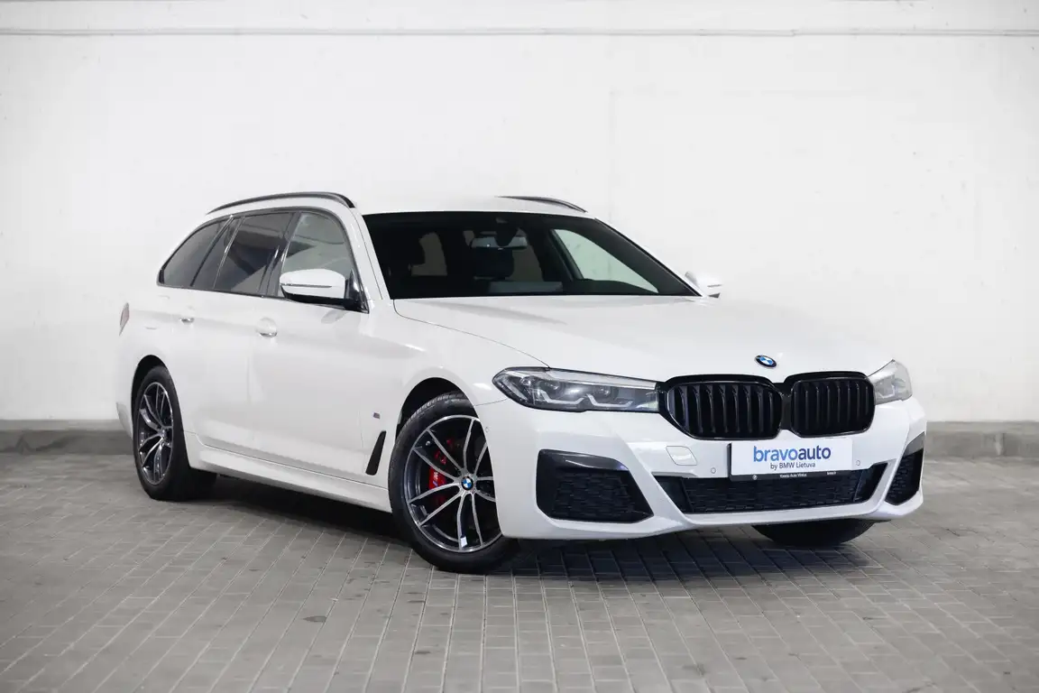 BMW 5 SERIES