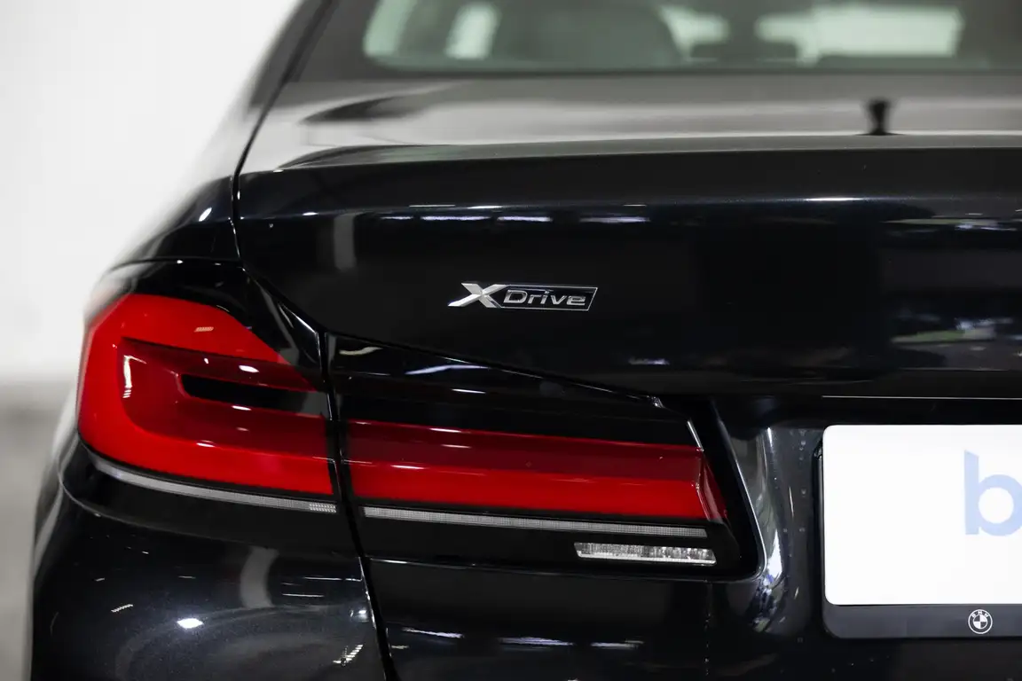BMW 5 SERIES