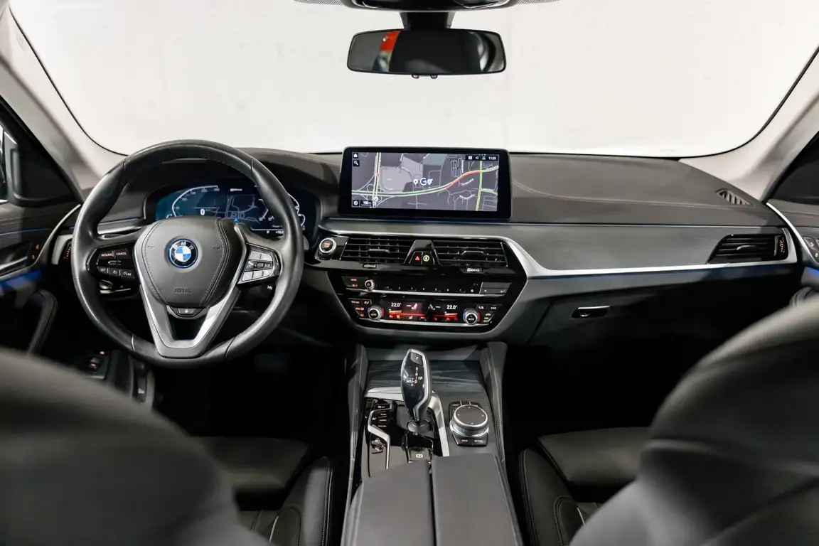BMW 5 SERIES