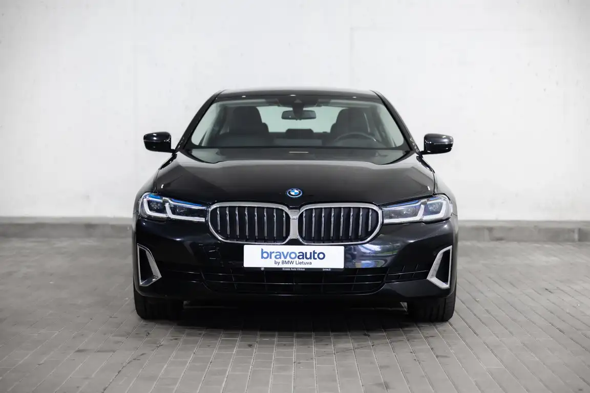 BMW 5 SERIES