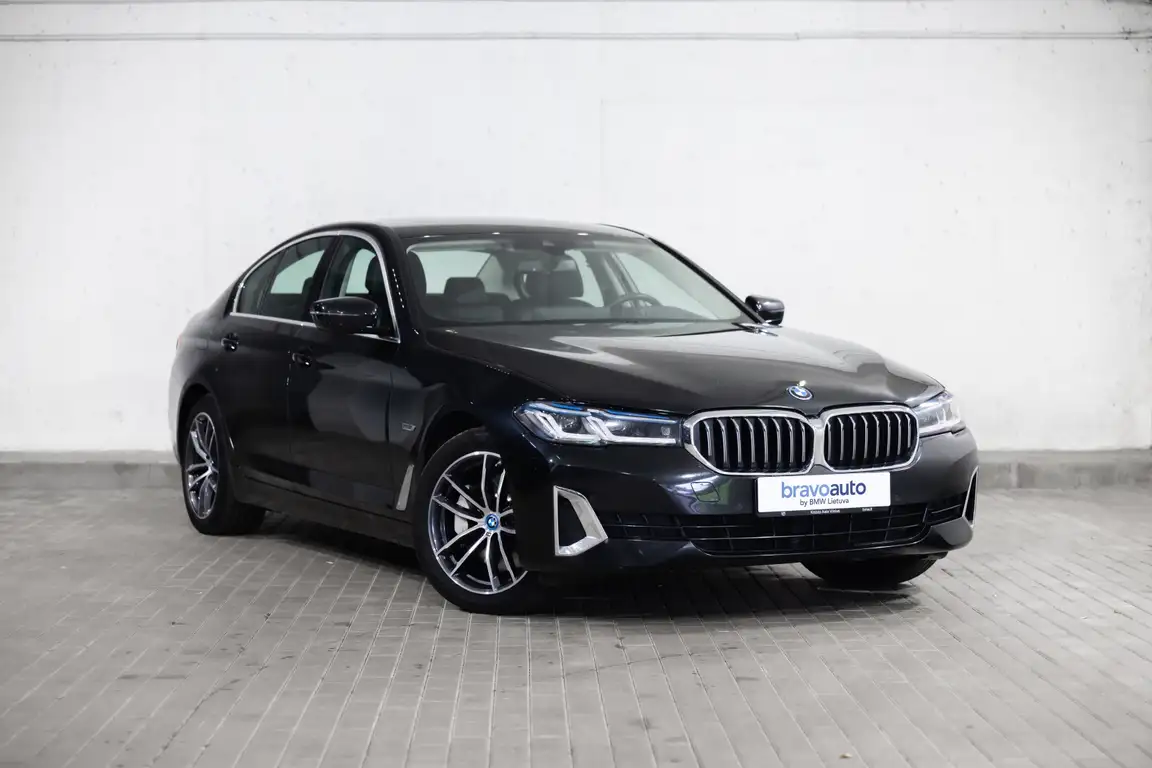 BMW 5 SERIES