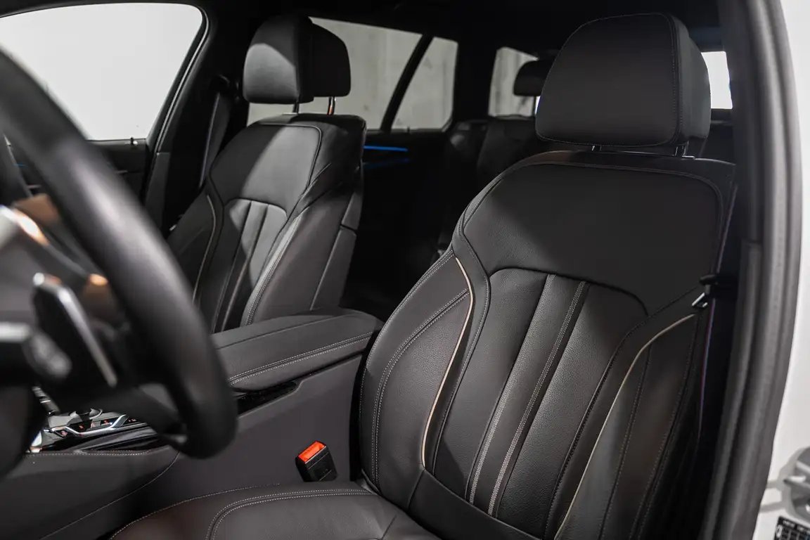 BMW 5 SERIES