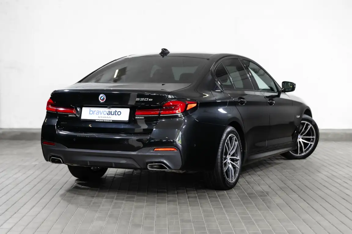BMW 5 SERIES