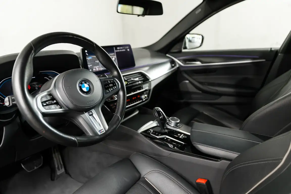 BMW 5 SERIES